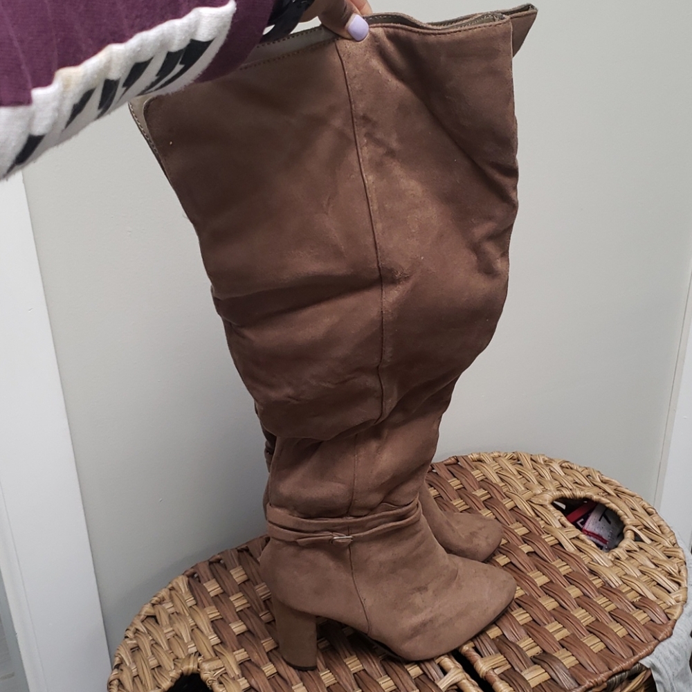 over the knees block heels